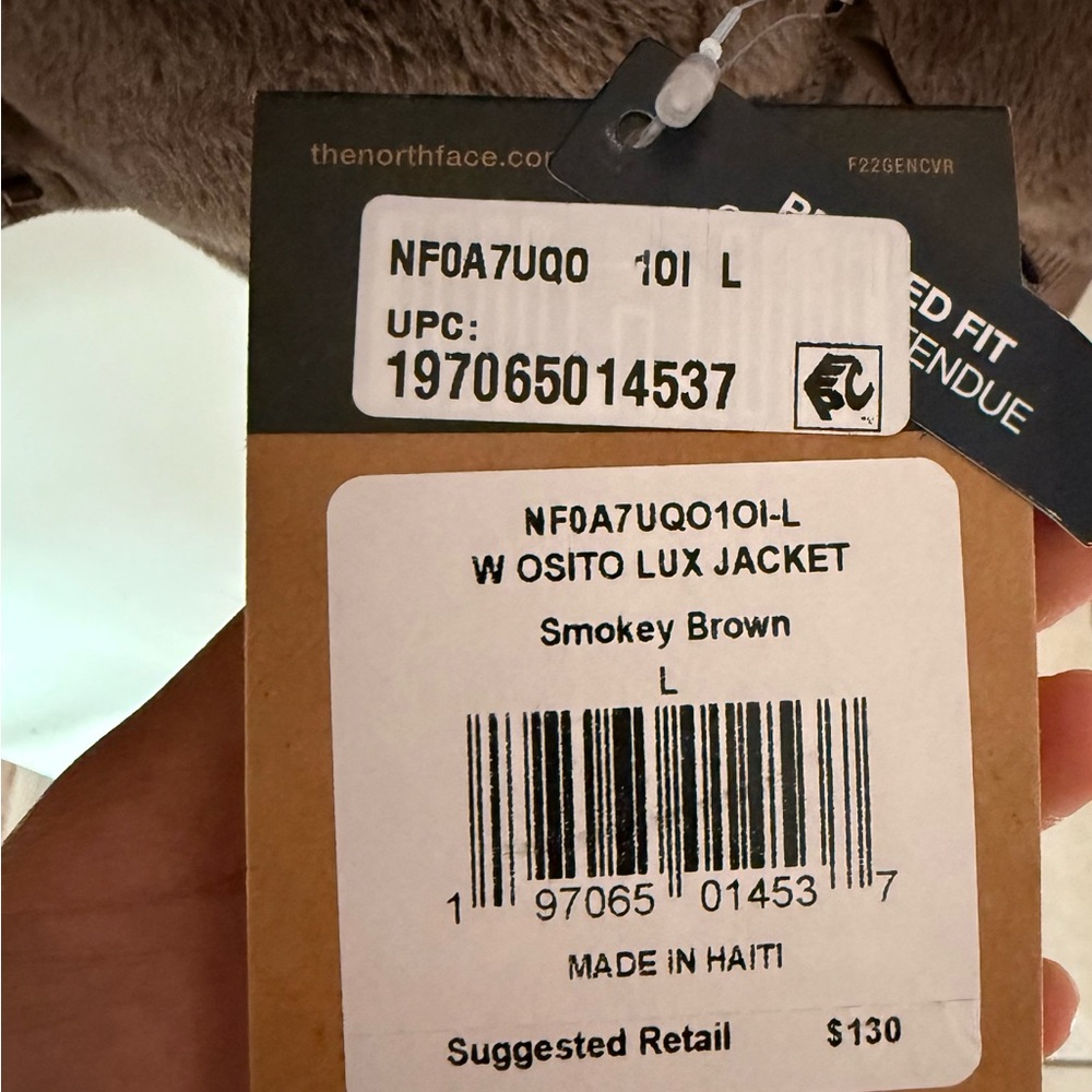 The North Face Women's Luxe Osito Full Zip Jacket - Picture 6 of 6